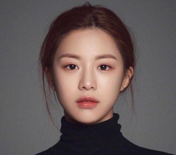 嘴唇直播下载 蛇蝎美人